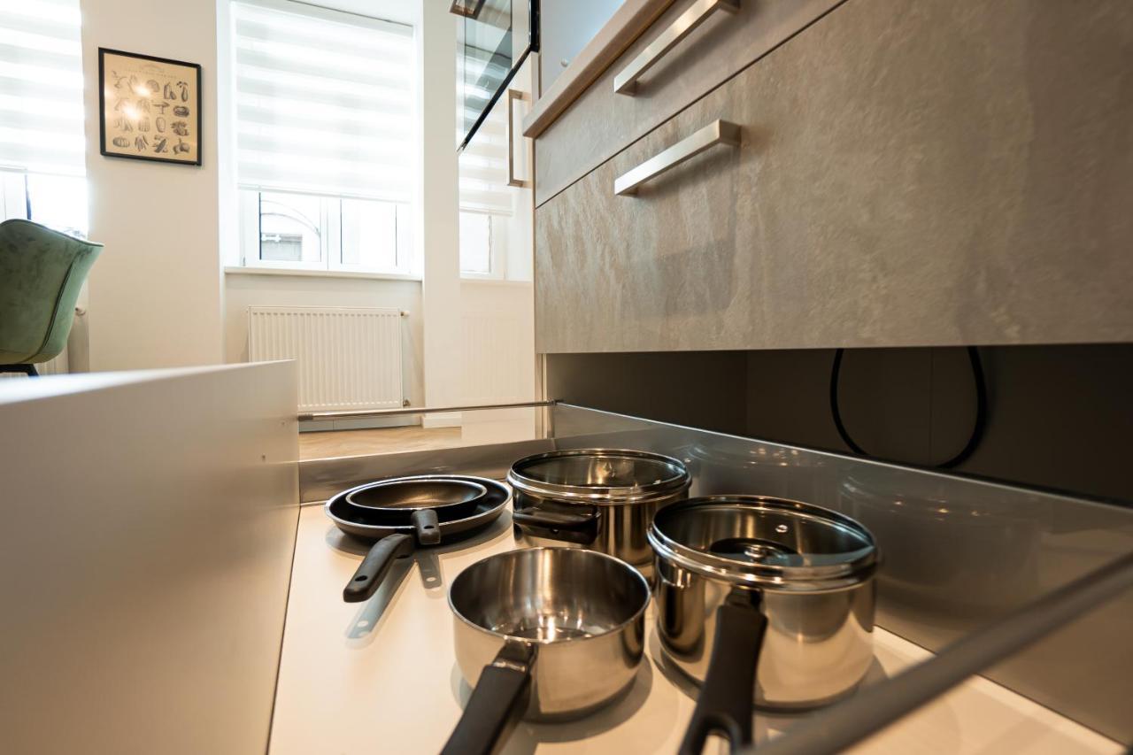 Brand-New Apartment In The 17Th District Of Виена Екстериор снимка
