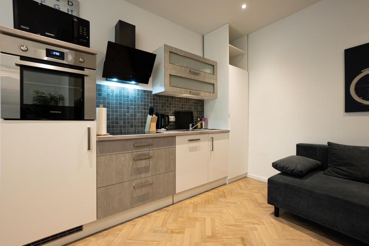 Brand-New Apartment In The 17Th District Of Виена Екстериор снимка